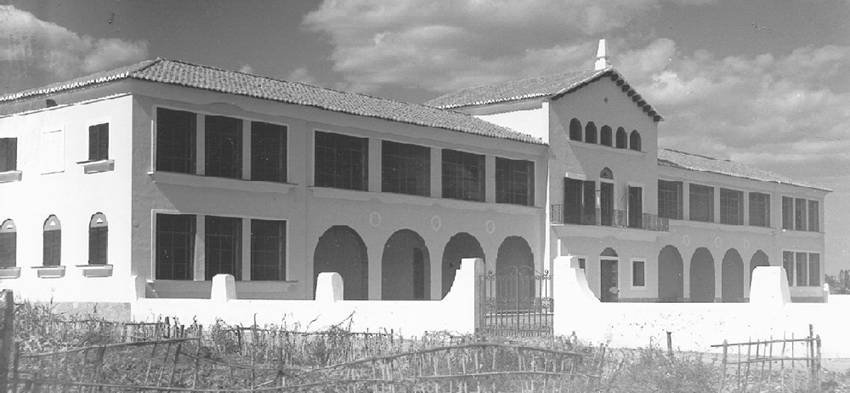 058 1947 FACHADA PRINCIPAL COLEGIO BEGOA